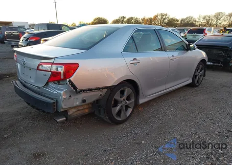 2014 Toyota Camry Se Sport z USA, uszkodzony, nr VIN 4T1BF1FK5EU447201